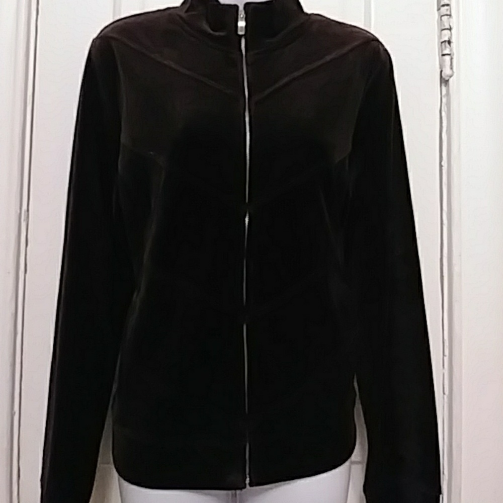 Relaxed - Picture 2 of 4